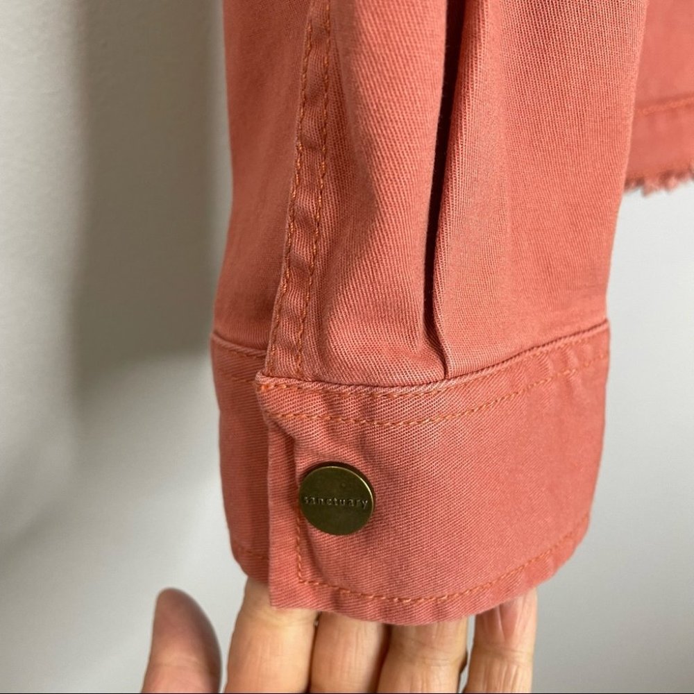Sanctuary Dusty Rose Frayed Hem Snap Down Jean Shirt Jacket - Picture 5 of 8